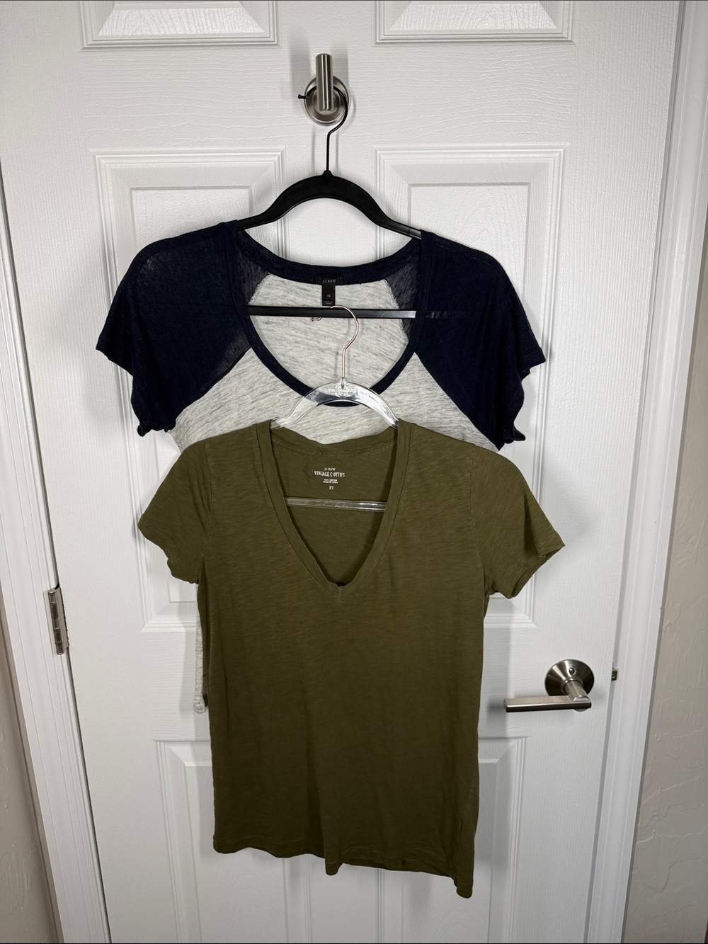 J Crew XS T-shirt bundle blue and oatmeal linen scoop neck & green cotton v-neck